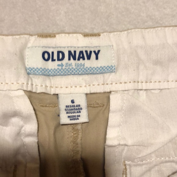 beige shorts - Picture 2 of 3